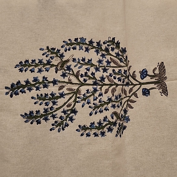 NWOT Hand block printed bed sheet with pillow case - Picture 3 of 4